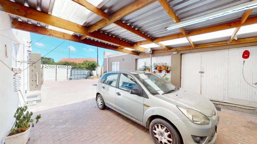 4 Bedroom Property for Sale in Balvenie Western Cape